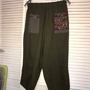 Linen Pants with pockets in the front